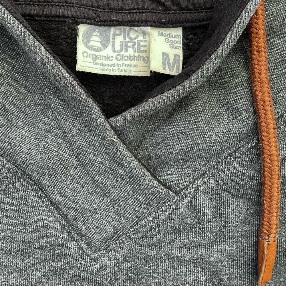 Picture Organic Clothing Hooded Sweater View 2